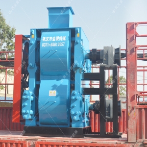 2PG1200x800移動式對輥制砂機設備發貨圖片