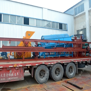 800X600中型對(duì)輥破碎機(jī)發(fā)貨圖片_發(fā)往四川瀘州_瓜子石制砂